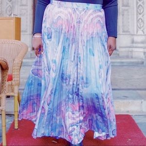 Anthropologie marble pleated maxi skirt